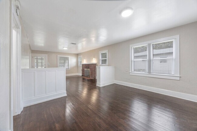 Building Photo - 4119 1st Ave N