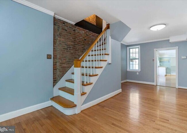 Building Photo - Enchanting Fells Point SFH 2bd/1.5ba w/ CAC, Modern Features, W/D and more! Available now