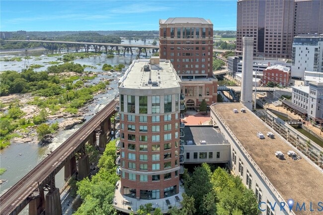 Building Photo - 1101 Haxall Point