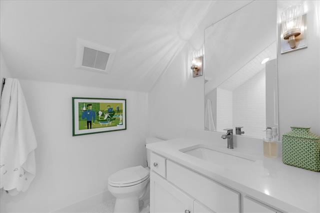 Building Photo - 4139 Normandy Ave