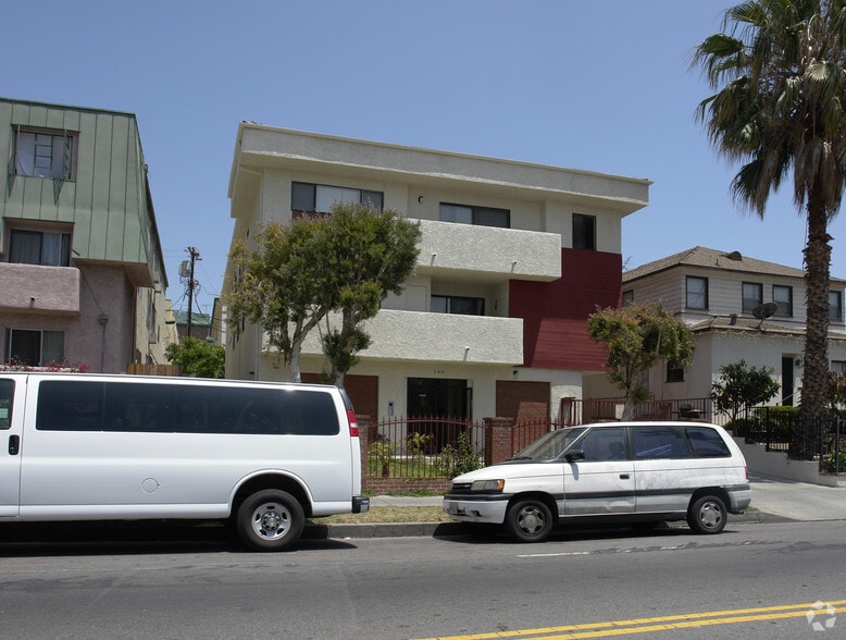 Building Photo - 142 S Normandie Ave