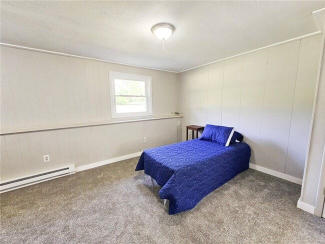 Building Photo - 861 Filkins Rd