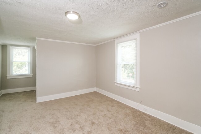 Building Photo - 805 N Colorado Ave