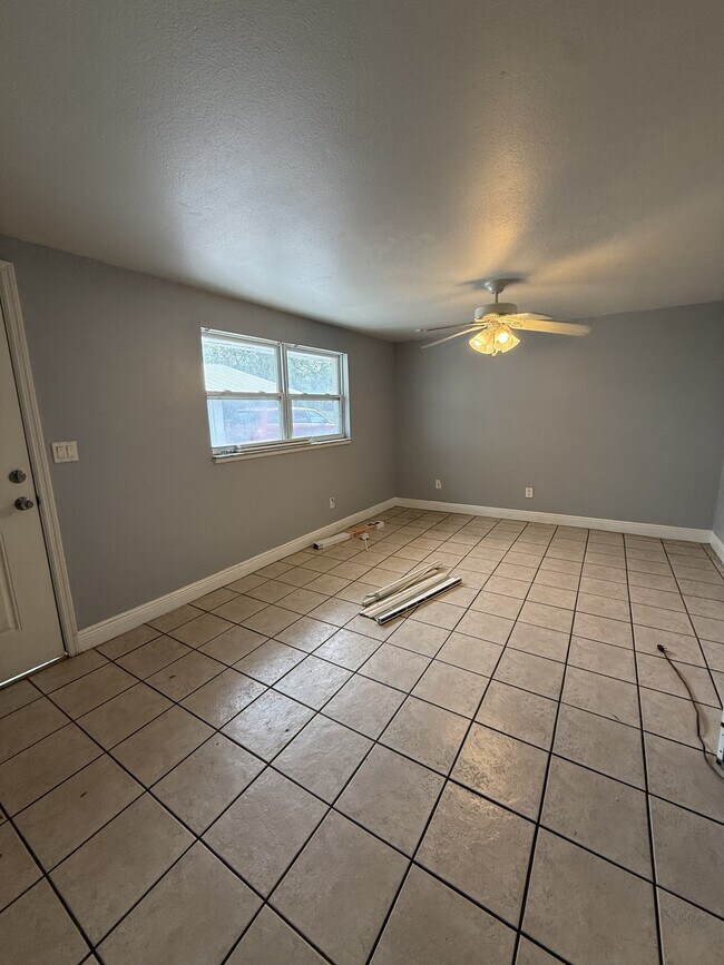 Building Photo - 2901 Parker Ave