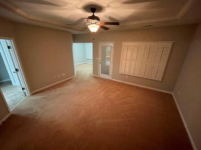 Building Photo - 12785 Doe Dr