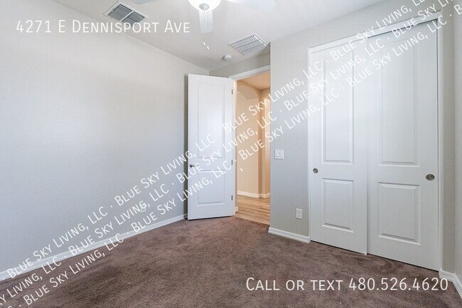 Building Photo - 4271 E Dennisport Ave