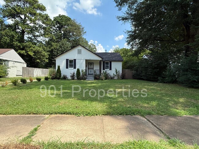Building Photo - 1096 McEvers Rd