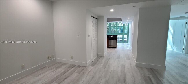 Building Photo - 111 E Flagler St