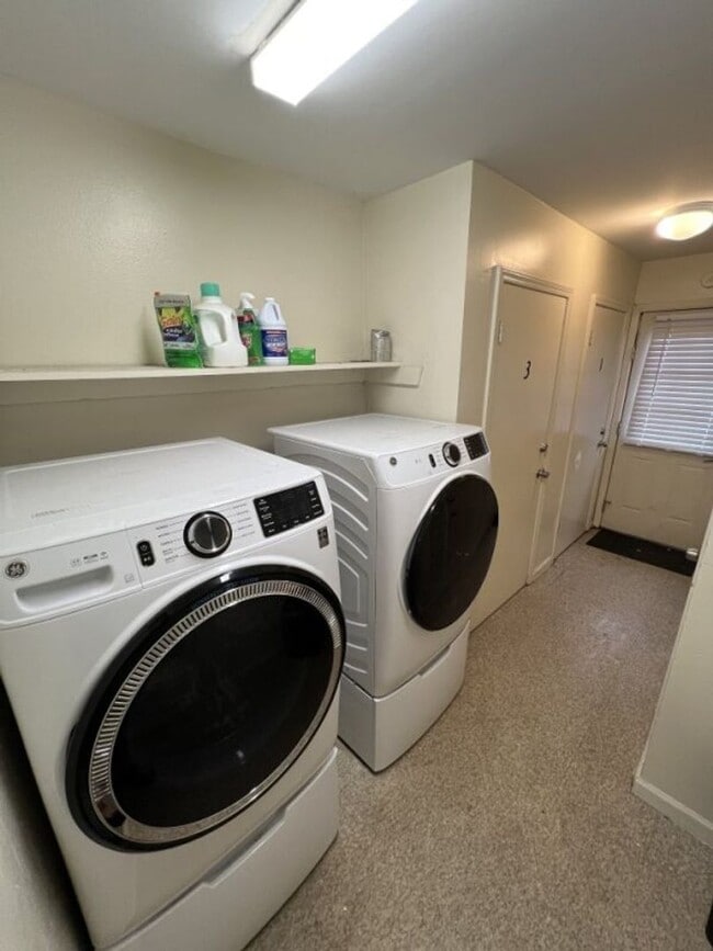 Building Photo - 4547 Alvin Dark Ave