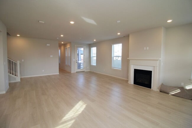 Building Photo - 3923 SE 70th Ave