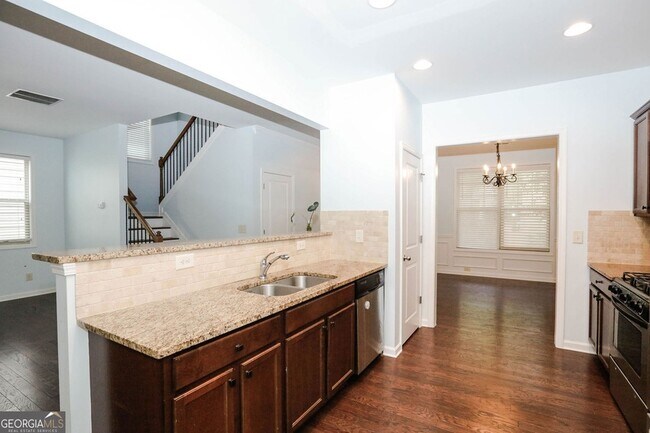 Building Photo - 438 Privet Cir