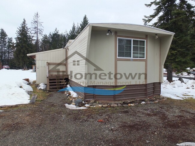 Building Photo - Spacious 2 Bedroom Home with Wood Stove in...