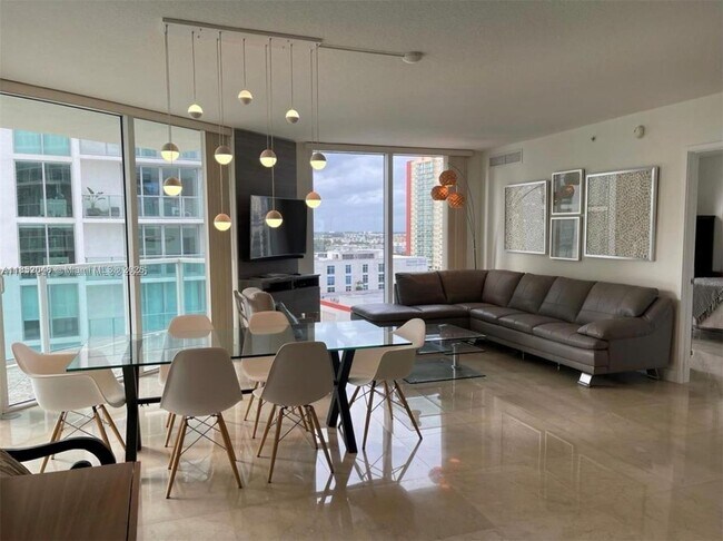 Building Photo - 250 Sunny Isles Blvd