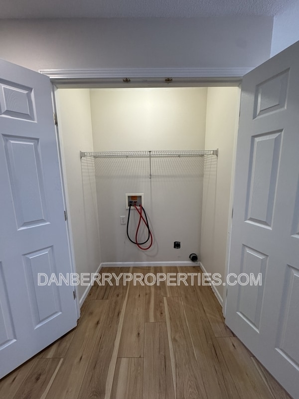 Building Photo - 214 Madison Ave