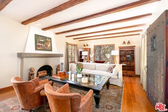 Building Photo - 1169 Hi Point St