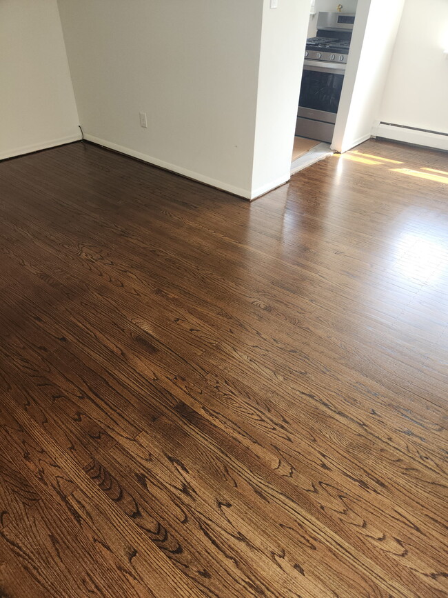 Building Photo - 111 Lorraine Ave