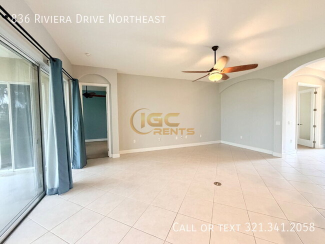 Building Photo - 836 Riviera Dr NE