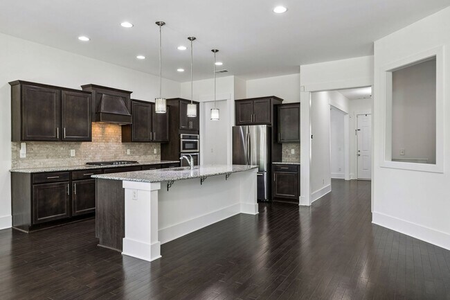 Building Photo - Available now in highly desirable Amelia Park! Beautifully maintained 5-bedroom, 3.5-bath home