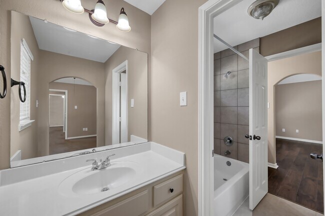 Building Photo - 4774 W Fork Blvd