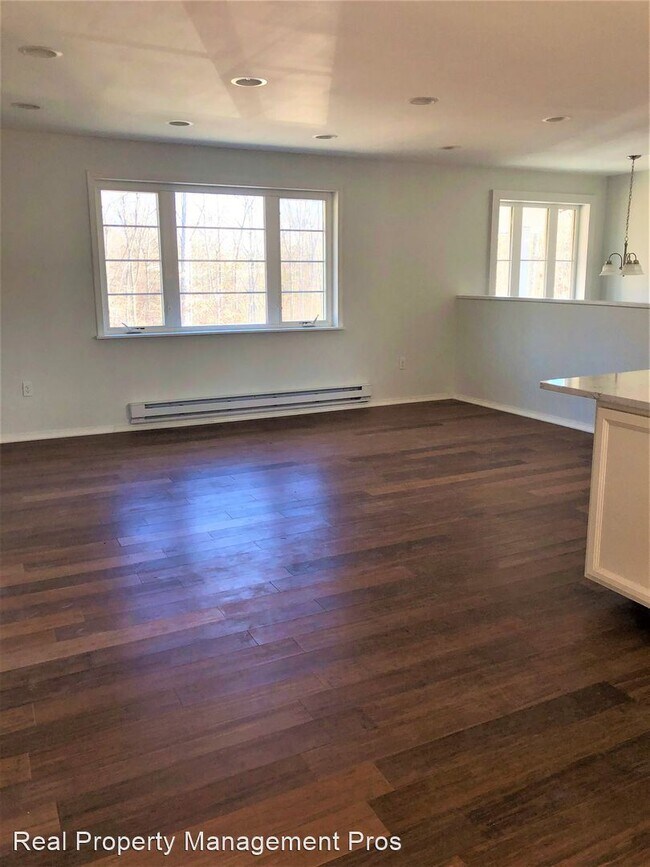 2 br, 2 bath House 9640 Shenandoah Path 9640 Shenandoah Path