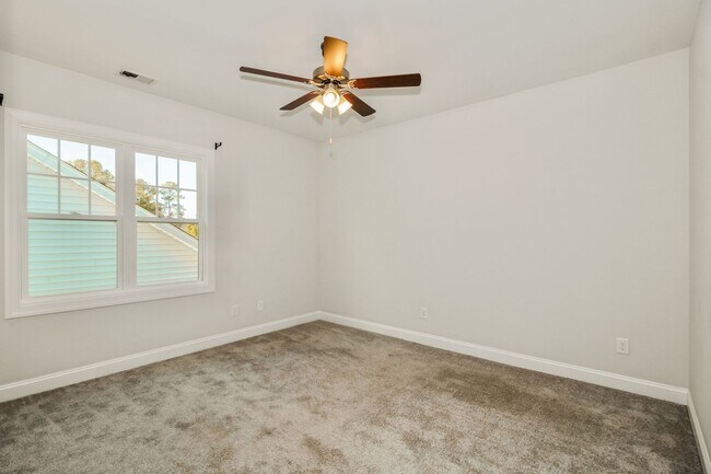 Building Photo - Beautiful 4 bedroom home in Wilmington