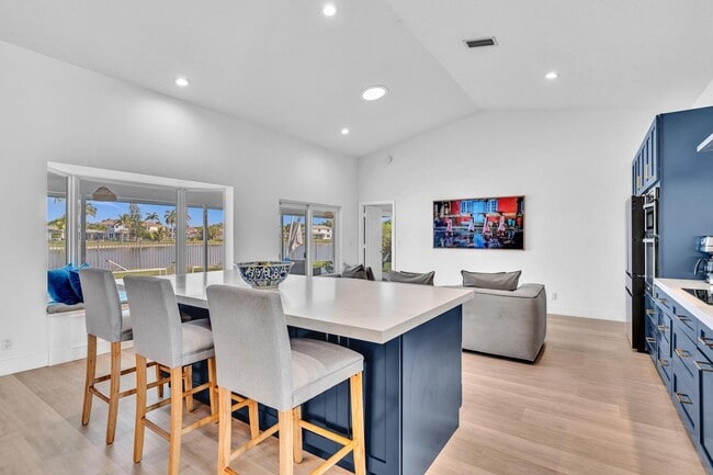 Building Photo - 12502 Baywind Ct