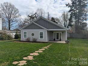 Building Photo - 113 Mainview Dr