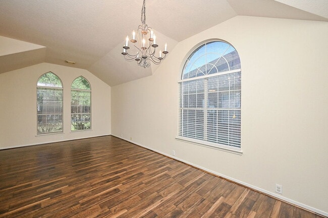 Building Photo - 2726 Redwick Dr