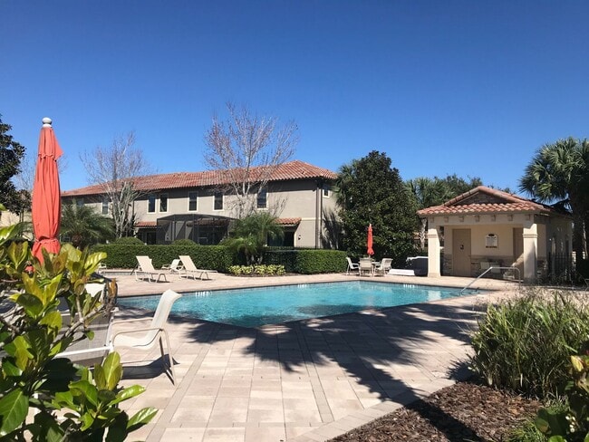 Building Photo - Lake Nona Townhome 3 Bed 2.5 Bath