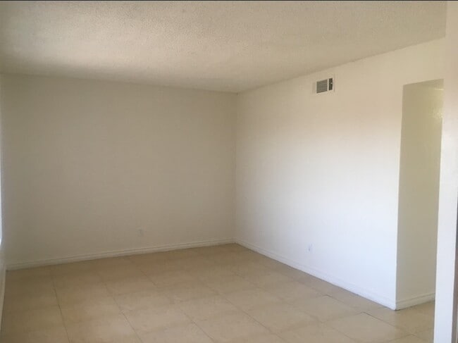 Building Photo - Brill Square Apartments