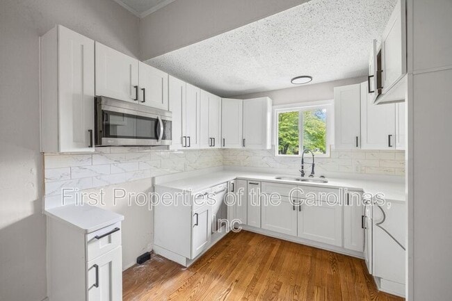 Building Photo - 113 Brawley St