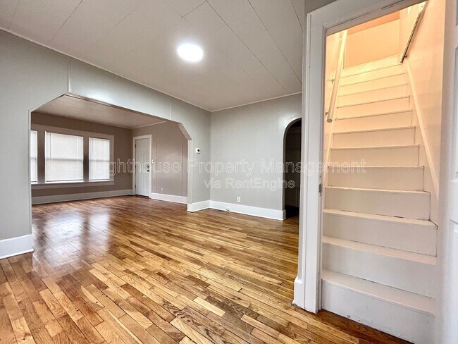 Building Photo - 2174 Continental St