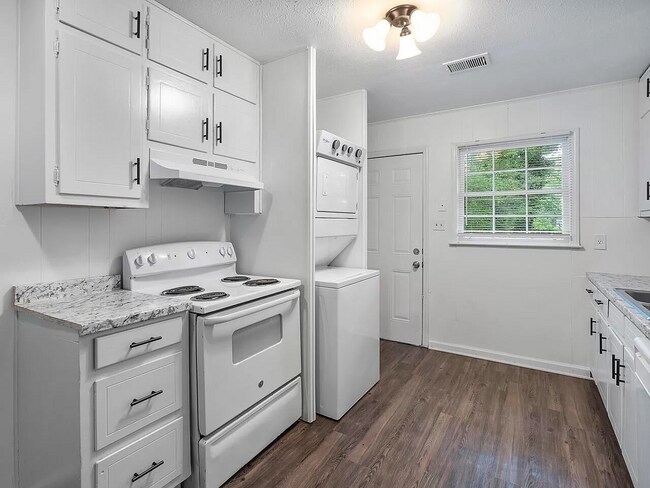 Building Photo - 2540 Joe Jerkins Blvd