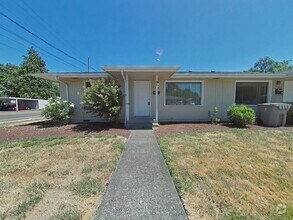 Building Photo - 2 Bedroom Duplex ~ Close to Campus