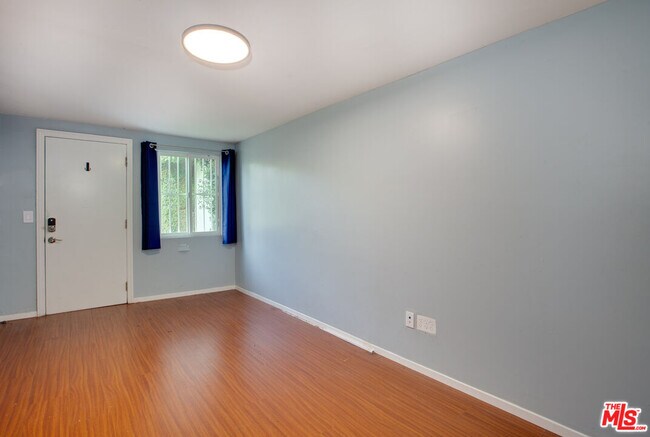 Building Photo - 3363 Colbert Ave