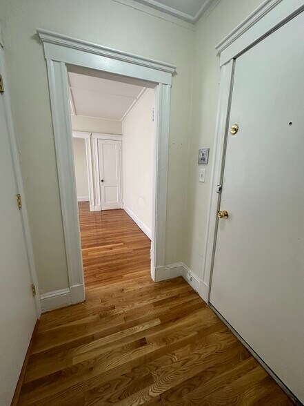 Building Photo - 1161 Boylston St