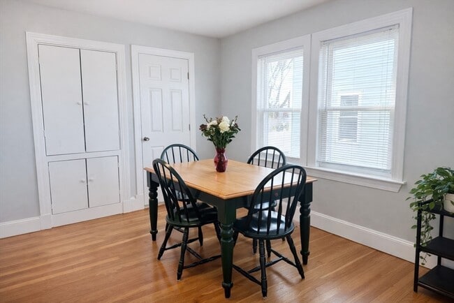 Building Photo - 76 Prospect St