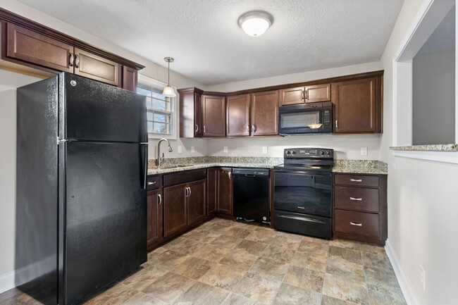 Building Photo - Dortch/Bradley St Apartments