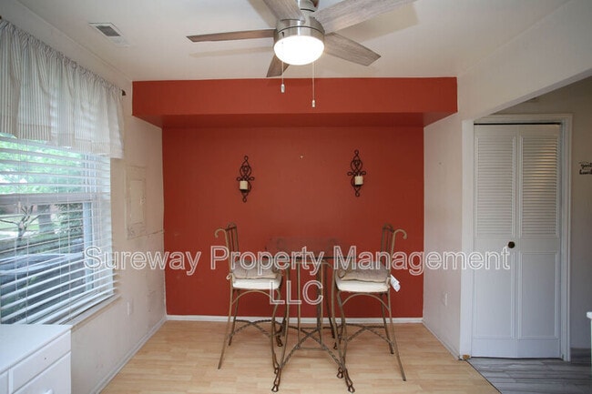 Building Photo - 2116 Harbour Dr