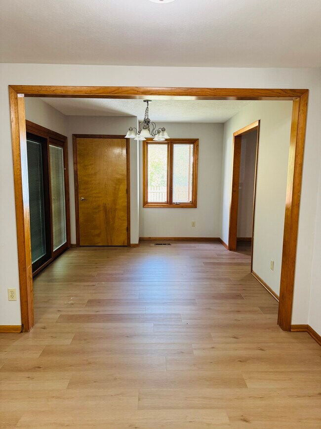 Building Photo - 4817 Eastwick Dr