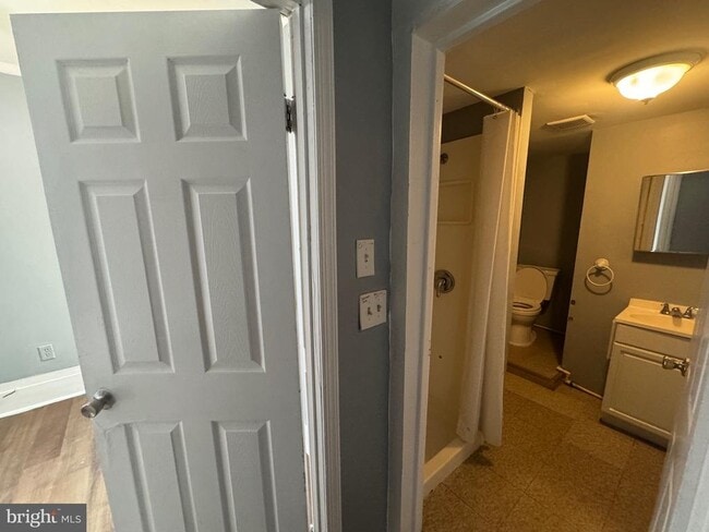 Building Photo - 5000 Litchfield Ave