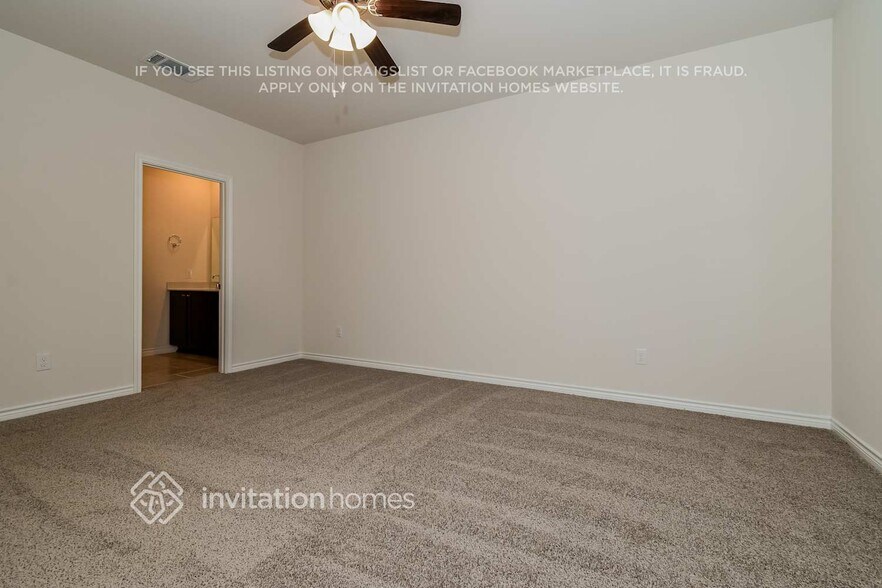 Building Photo - 3913 Edinburgh Pl