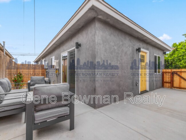 Building Photo - 1137 East 5th Street