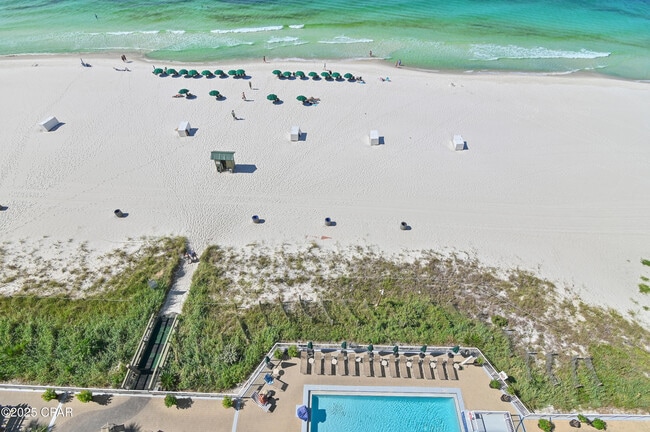 Building Photo - 17545 Front Beach Rd