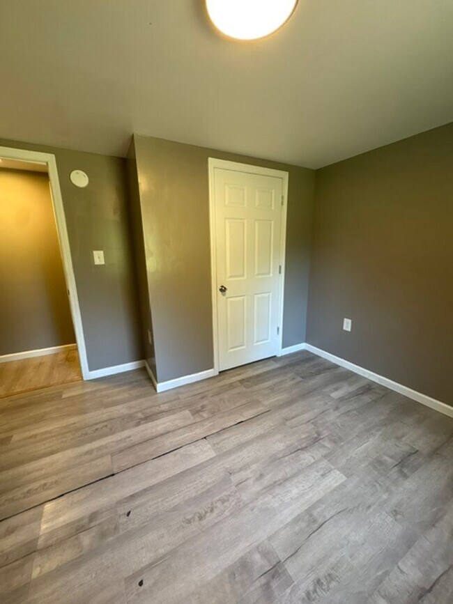 Building Photo - 63 Co Rd 4050