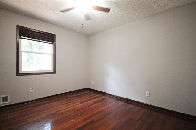 Building Photo - 3310 Chastain Crossing NW