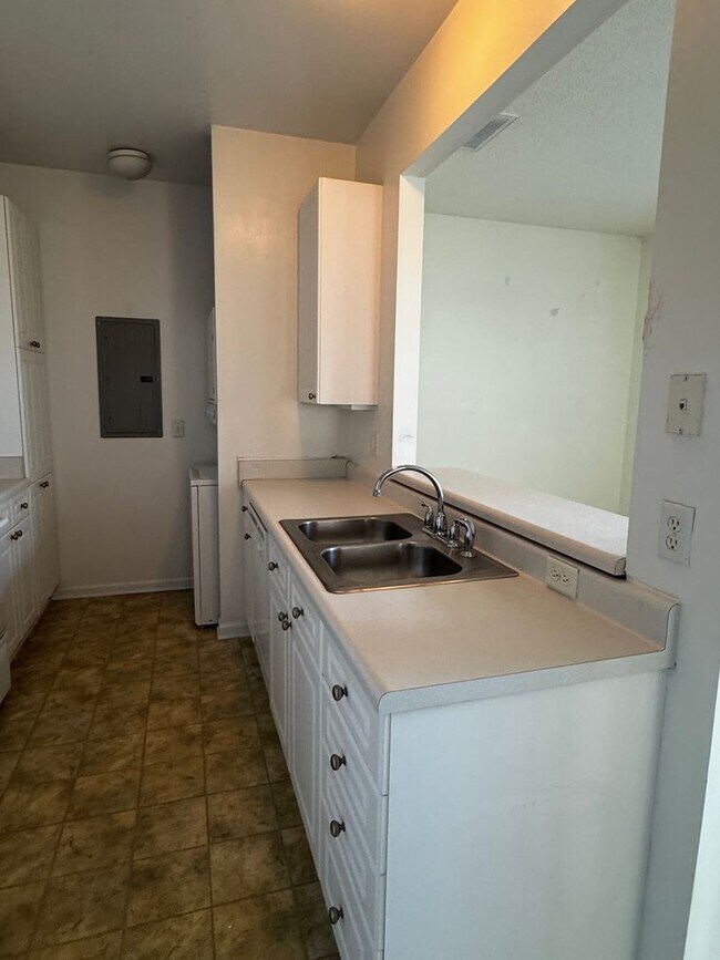 Building Photo - Red Mill Village