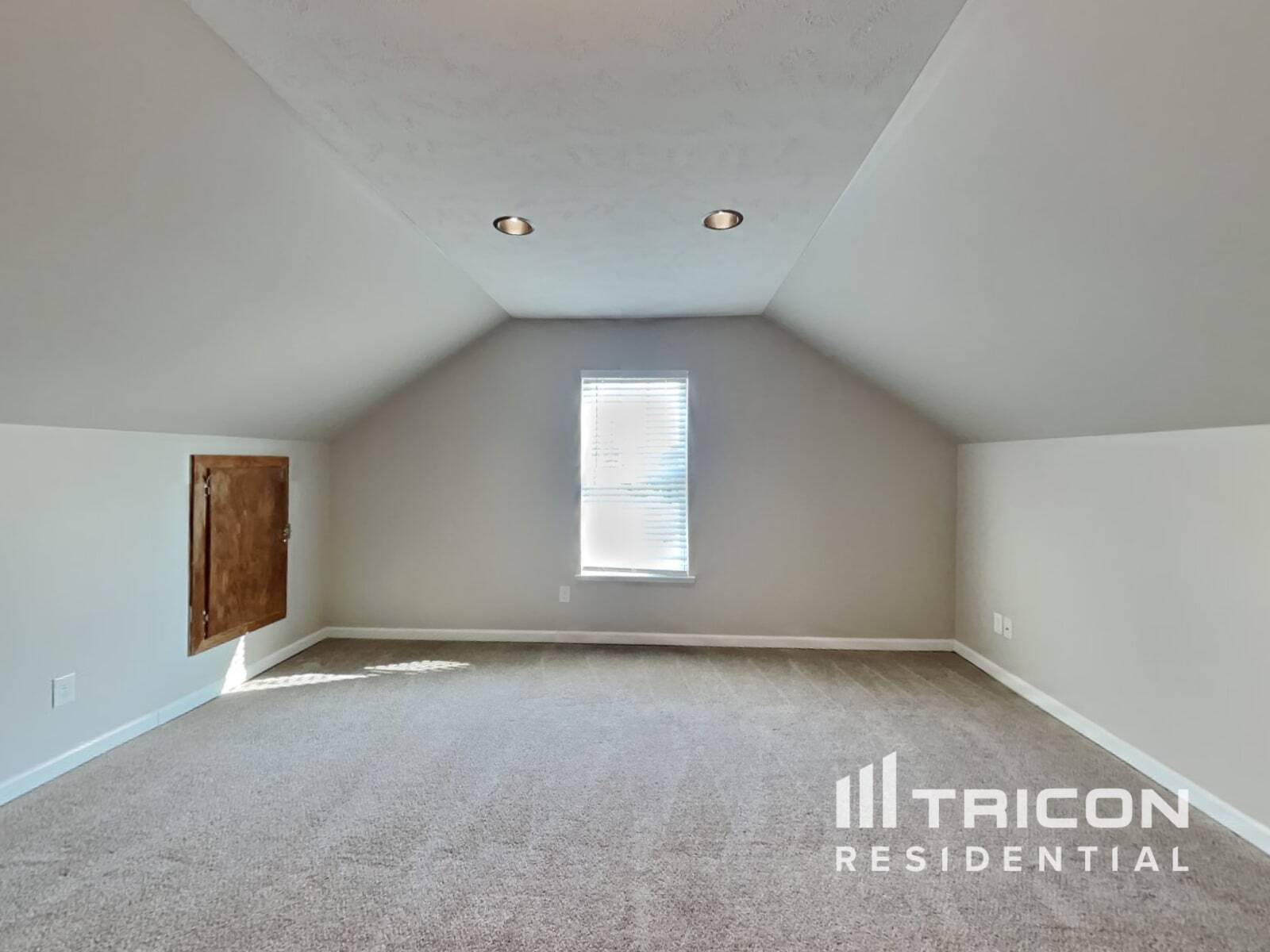 Building Photo - 15 Mossburg Ct