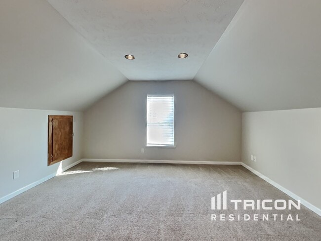 Building Photo - 15 Mossburg Ct