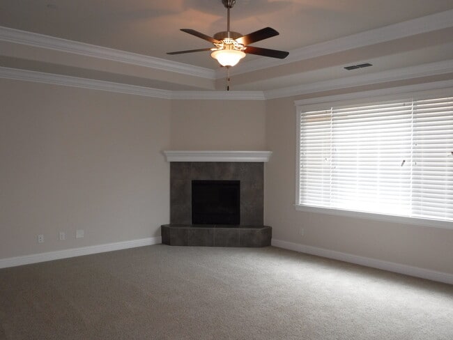 Building Photo - Beautiful Home In Highland Park